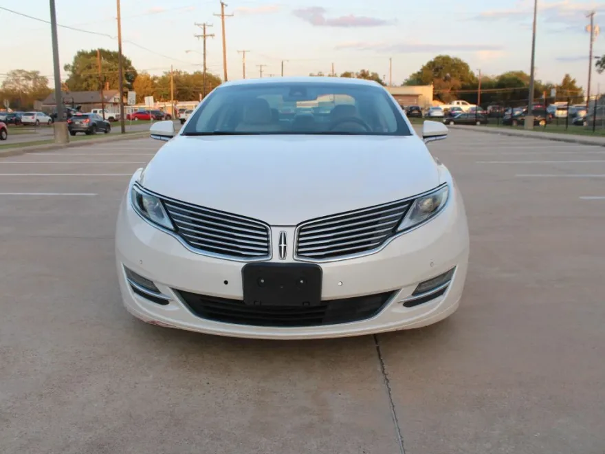 2016 Lincoln MKZ photo 1