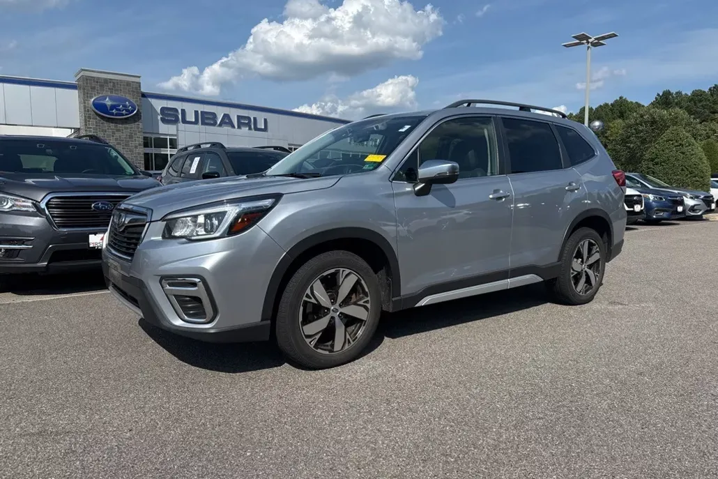 2020 Subaru Forester Touring photo 1
