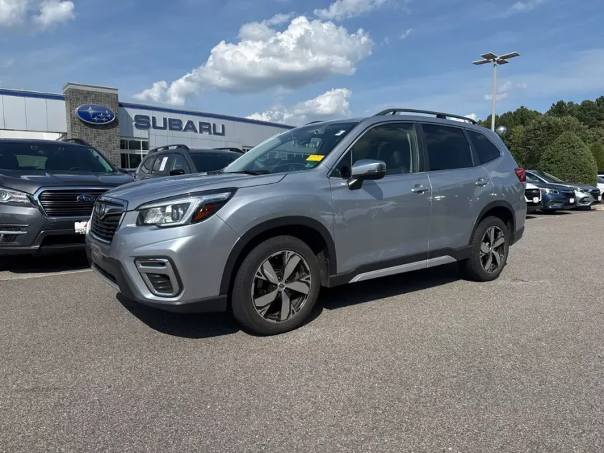 2020 Subaru Forester Touring photo 1