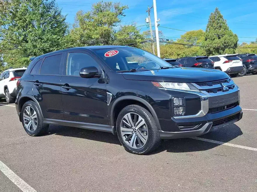 2021 Mitsubishi Outlander Sport SE photo 1