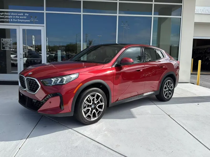 2025 Bmw X2 xDrive28i photo 1