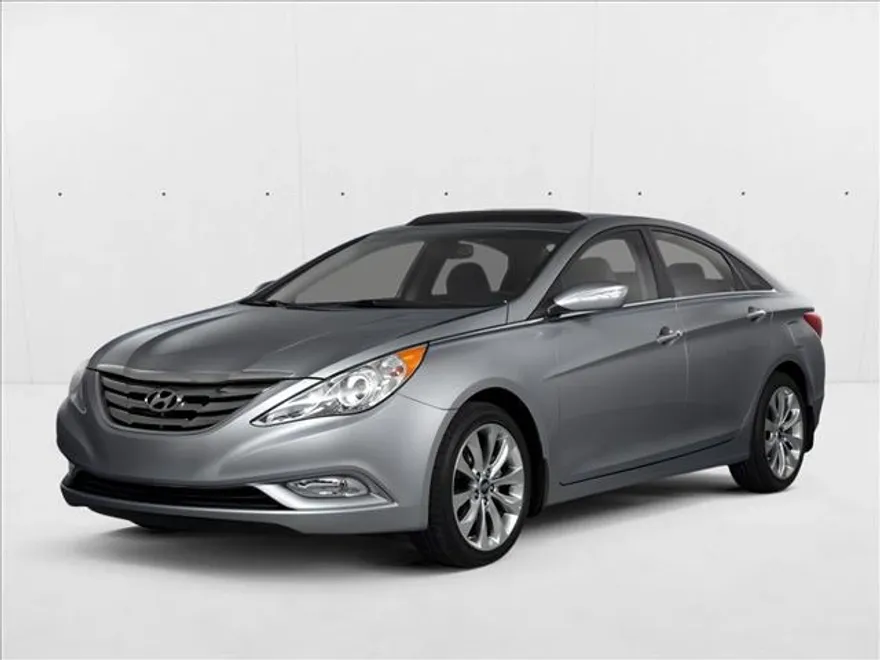 2013 Hyundai Sonata GLS photo 1