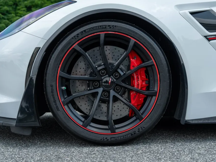2018 Chevrolet Corvette Grand Sport 2LT photo 1
