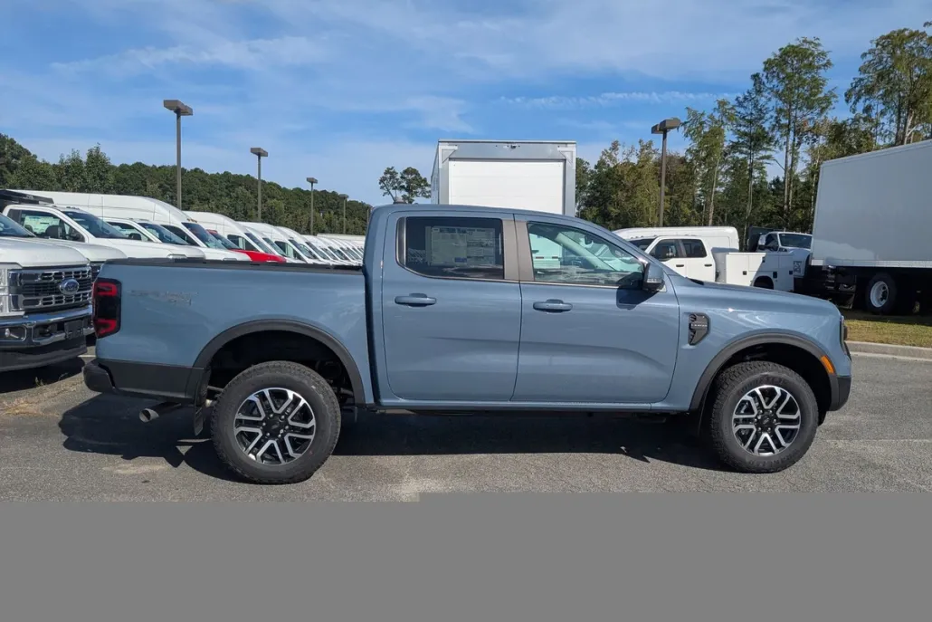 2025 Ford Ranger Lariat photo 1