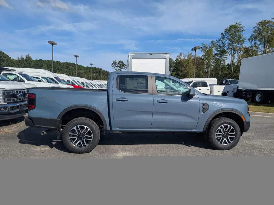 2025 Ford Ranger Lariat photo 1