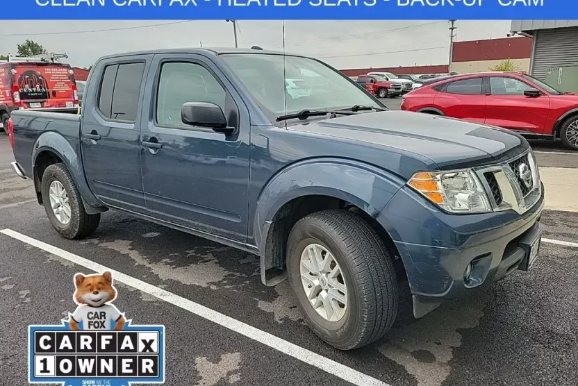 2015 Nissan Frontier SV photo 1