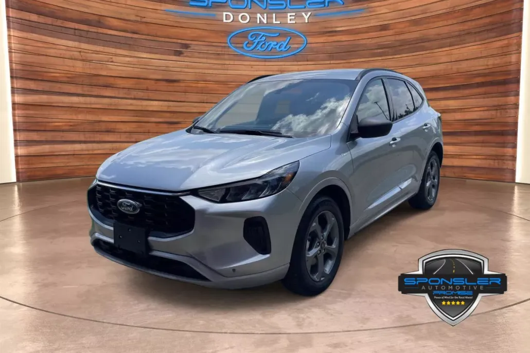 2024 Ford Escape ST-Line photo 1