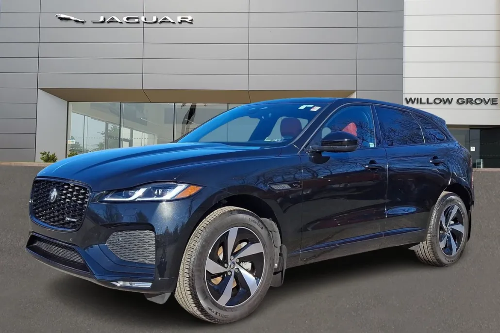 2025 Jaguar F-PACE R-Dynamic S P250 photo 1