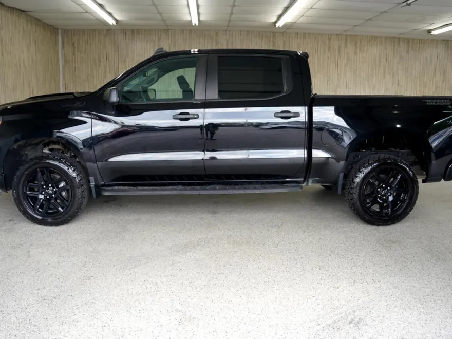 2022 Chevrolet Silverado 1500 Custom Trail Boss photo 1
