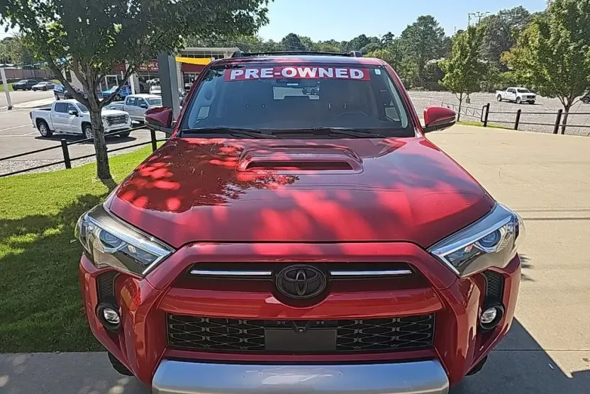 2023 Toyota 4Runner TRD Off-Road Premium photo 1