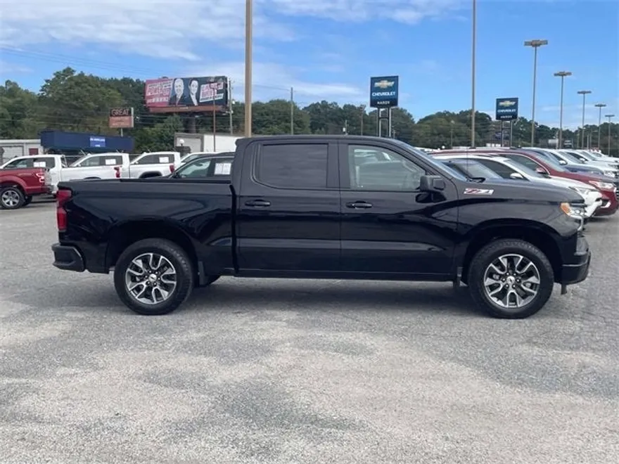 2024 Chevrolet Silverado 1500 RST photo 1