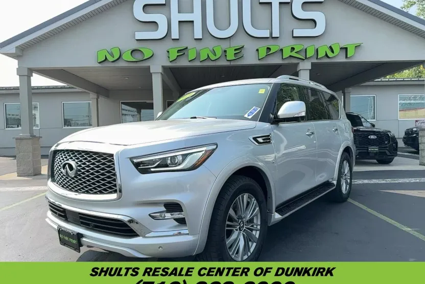 2019 Infiniti QX80 Luxe photo 1
