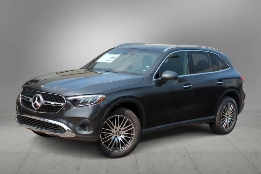 2025 Mercedes Benz GLC 300 4MATIC photo 1