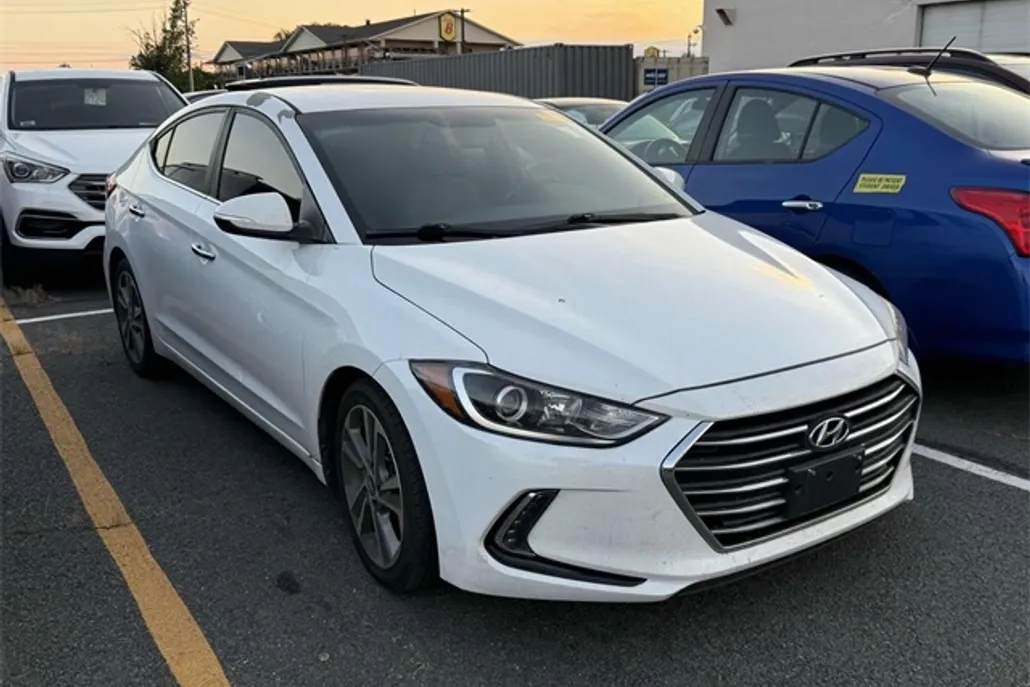 2017 Hyundai Elantra Limited photo 1