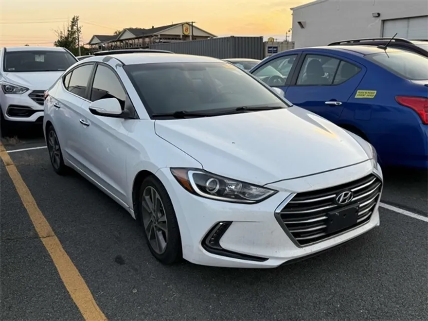 2017 Hyundai Elantra Limited photo 1