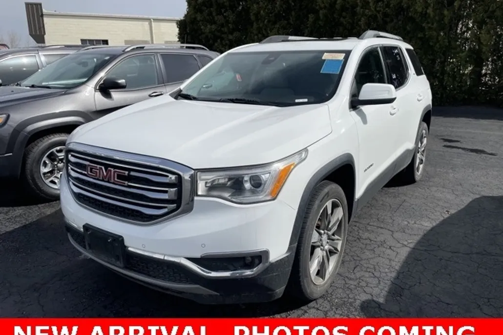2017 Gmc Acadia SLT photo 1