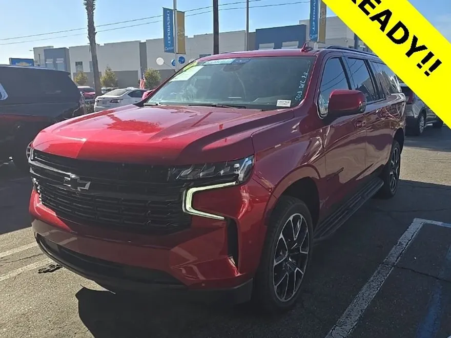 2024 Chevrolet Suburban RST photo 1