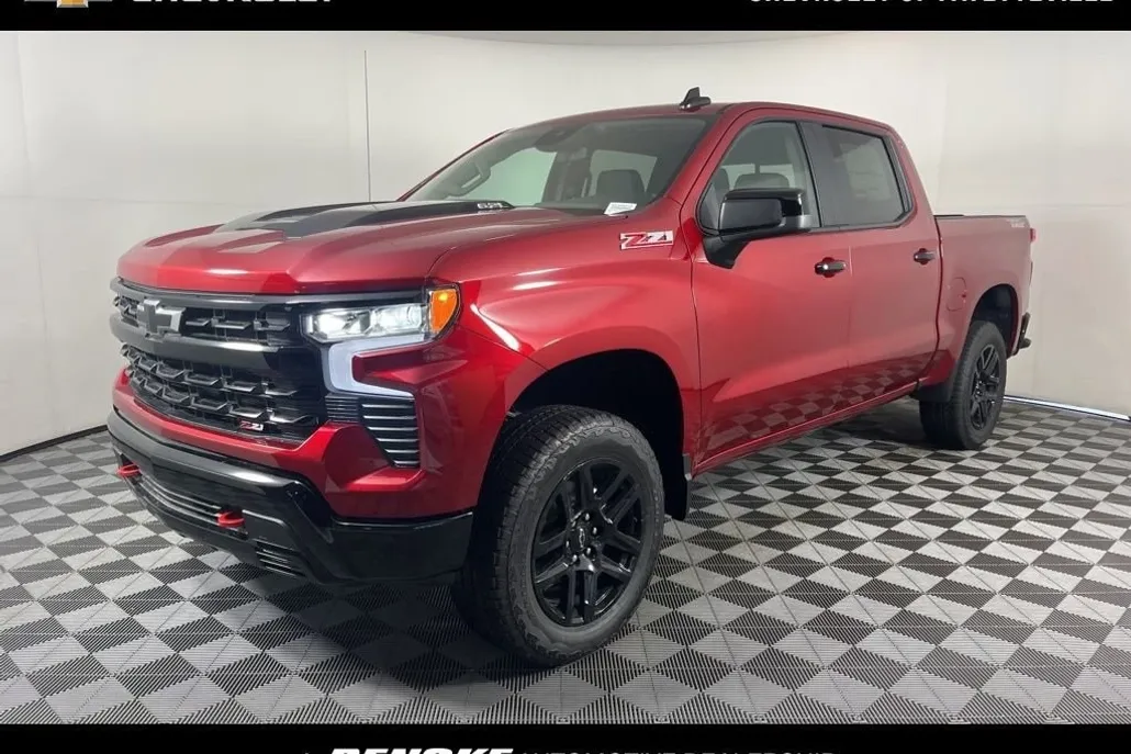 2025 Chevrolet Silverado 1500 LT Trail Boss photo 1