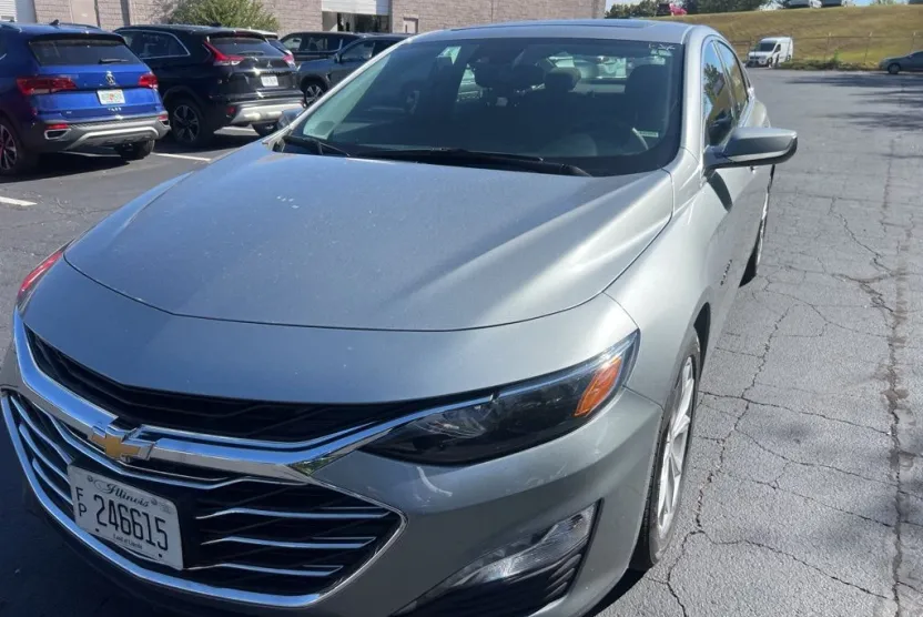 2024 Chevrolet Malibu 1LT photo 1