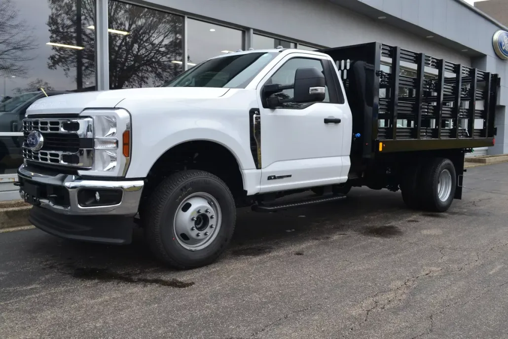 2024 Ford F-350 XL photo 1
