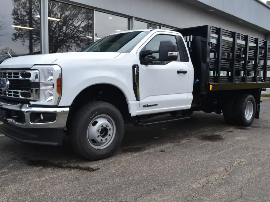 2024 Ford F-350 XL photo 1