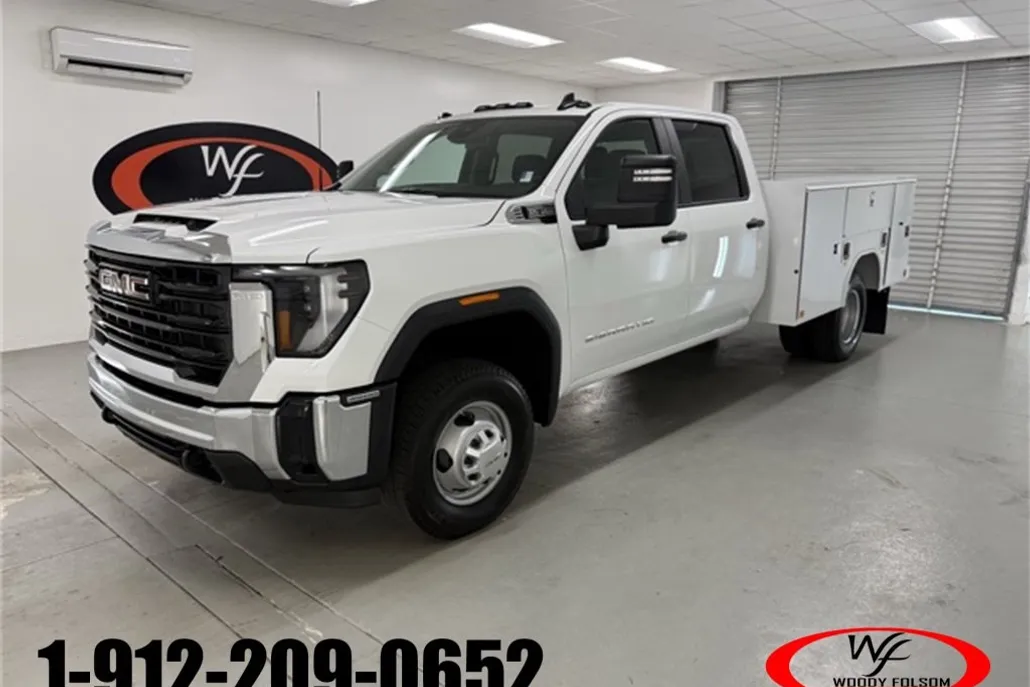 2025 Gmc Sierra 3500 HD Pro photo 1
