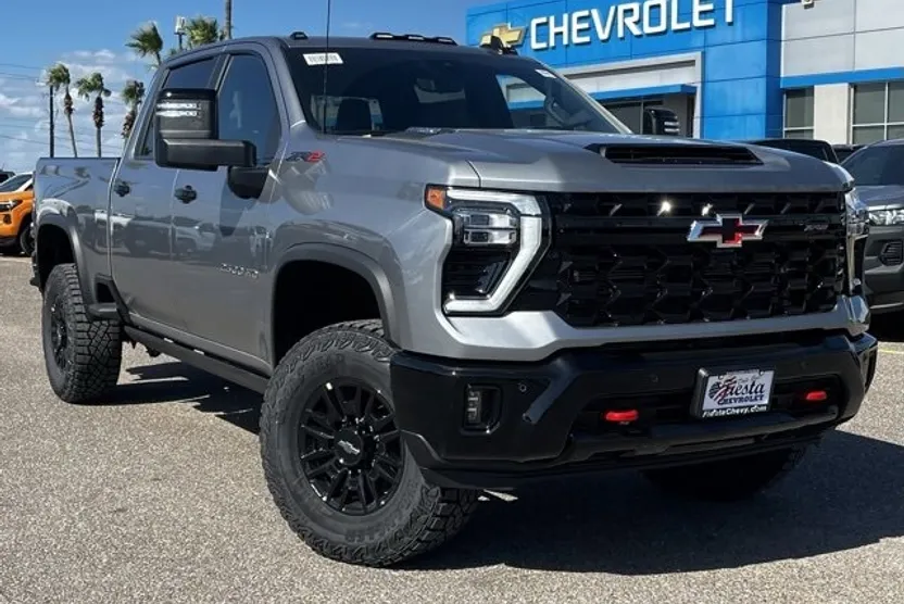 2025 Chevrolet Silverado 2500HD ZR2 photo 1