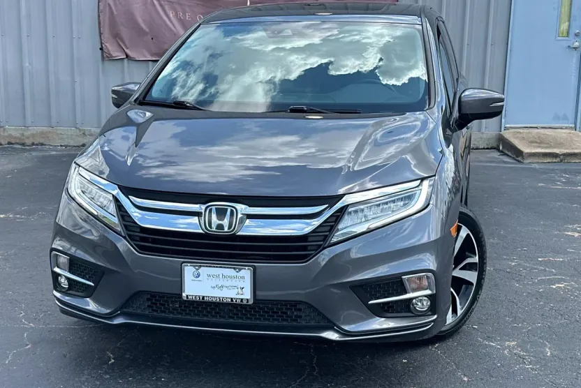 2018 Honda Odyssey Elite photo 1