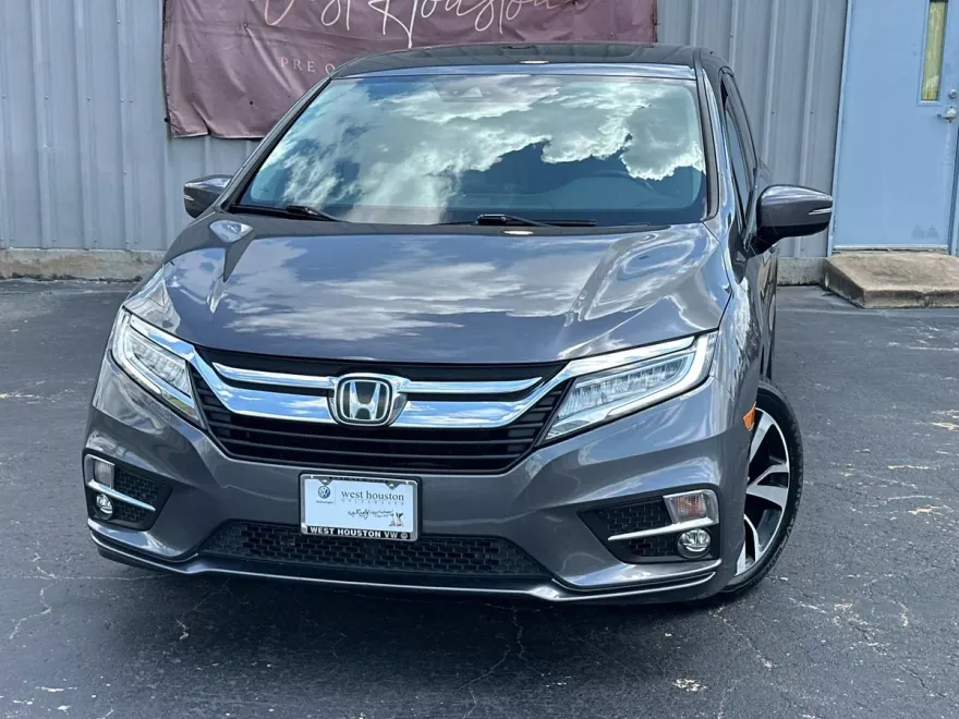 2018 Honda Odyssey Elite photo 1