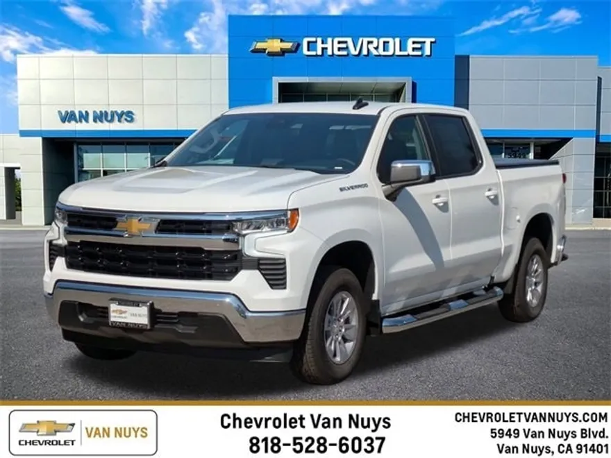 2026 Chevrolet Silverado 1500 LT photo 1