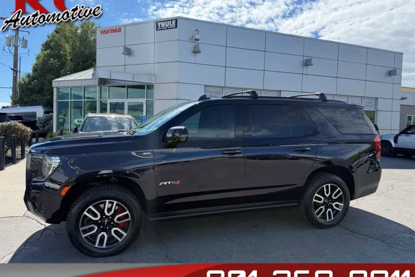 2023 Gmc Yukon AT4 photo 1