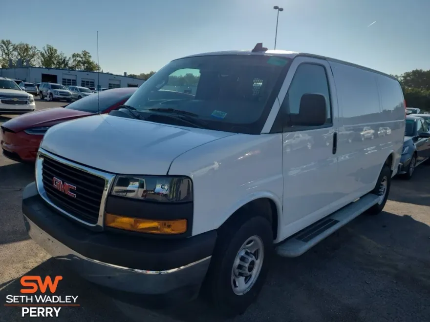 2024 Gmc Savana 2500 Cargo photo 1