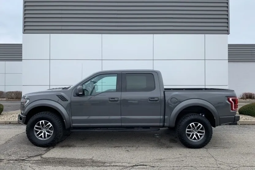 2018 Ford F-150 Raptor photo 1