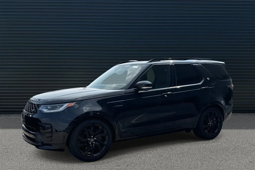 2024 Land Rover Discovery SE photo 1