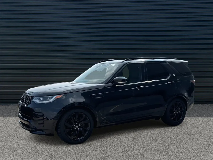 2024 Land Rover Discovery SE photo 1