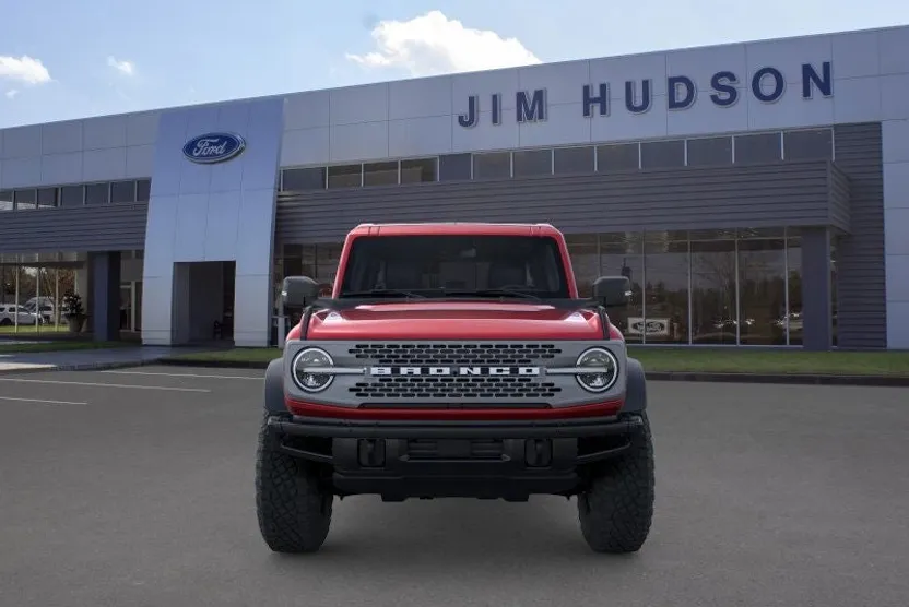 2025 Ford Bronco Badlands photo 1