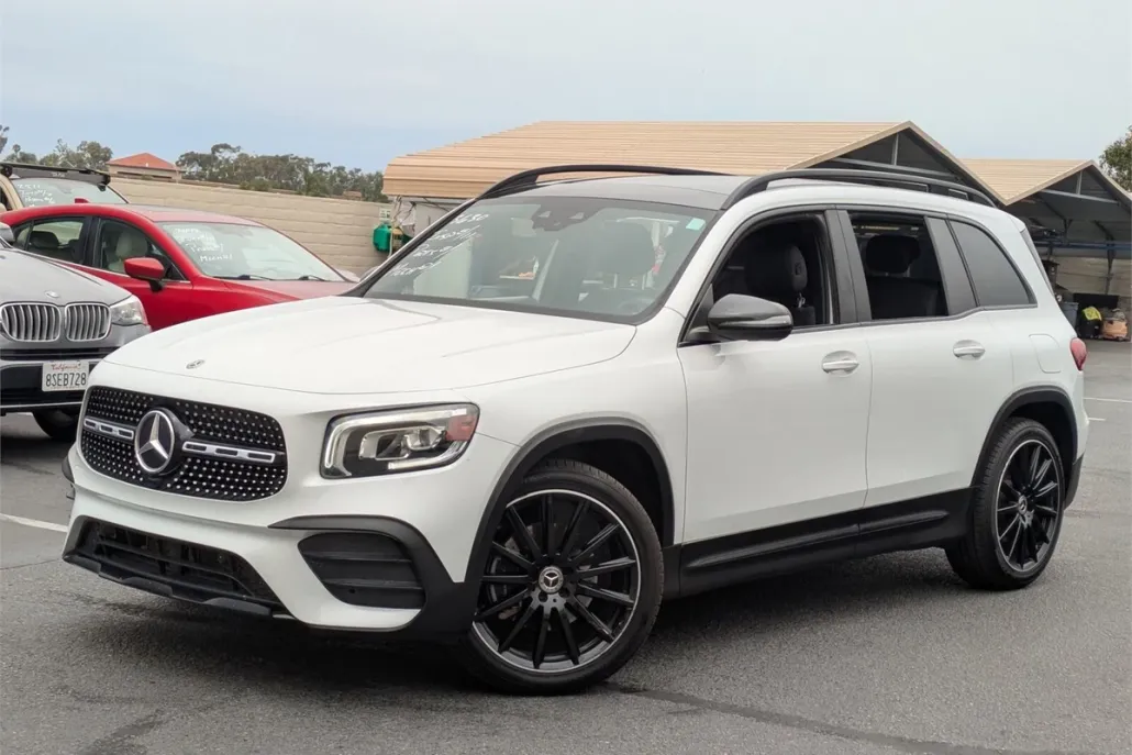 2020 Mercedes Benz GLB 250 photo 1
