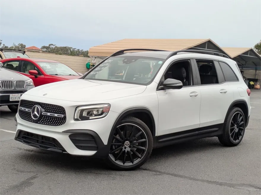 2020 Mercedes Benz GLB 250 photo 1