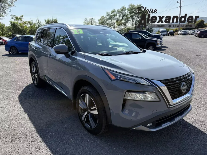 2022 Nissan Rogue AWD SL photo 1