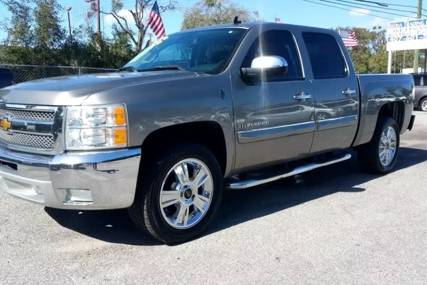 2012 Chevrolet Silverado 1500 LT photo 1
