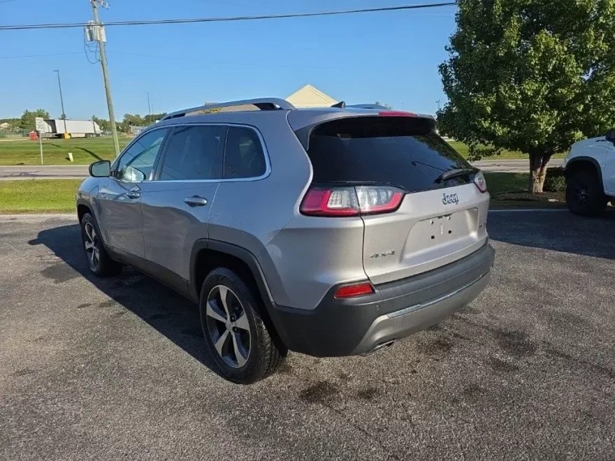 2019 Jeep Cherokee Limited photo 1