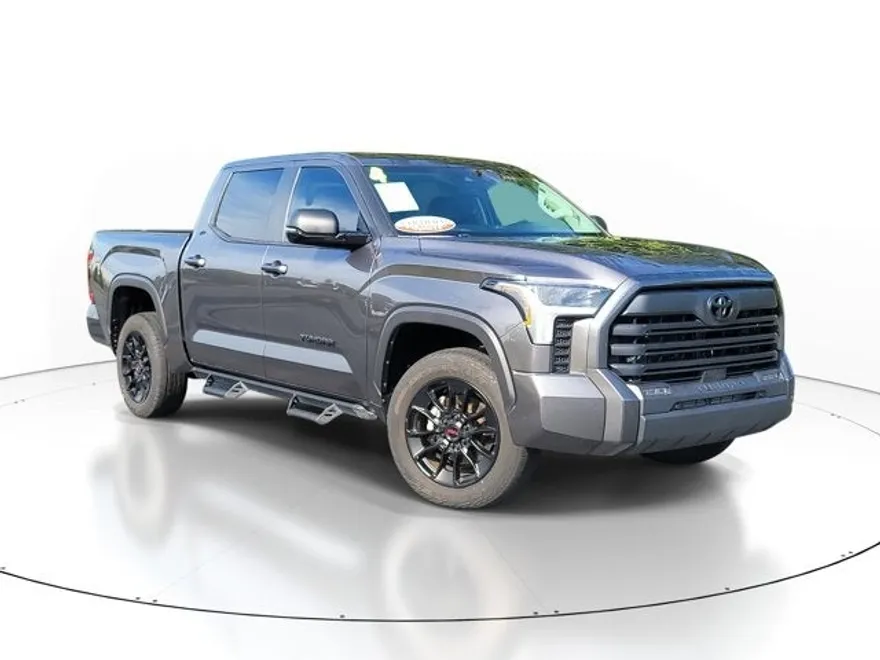 2024 Toyota Tundra SR5 CrewMax photo 1