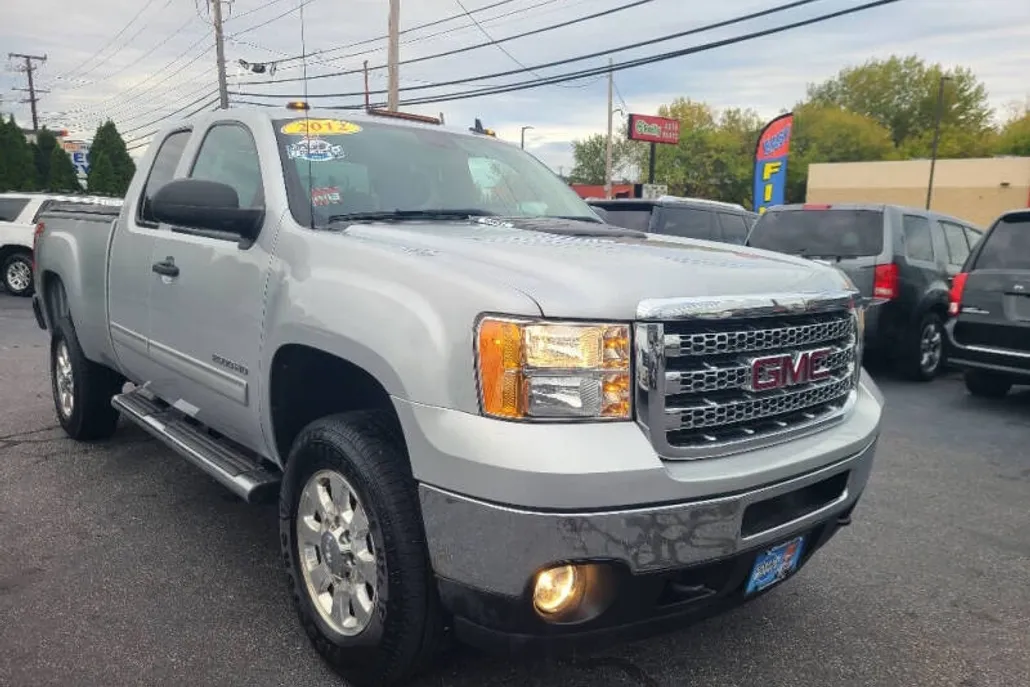 2012 Gmc Sierra SLE photo 1
