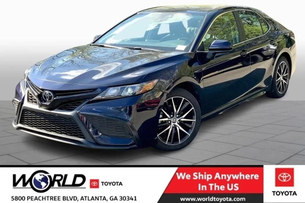 2021 Toyota Camry SE photo 1