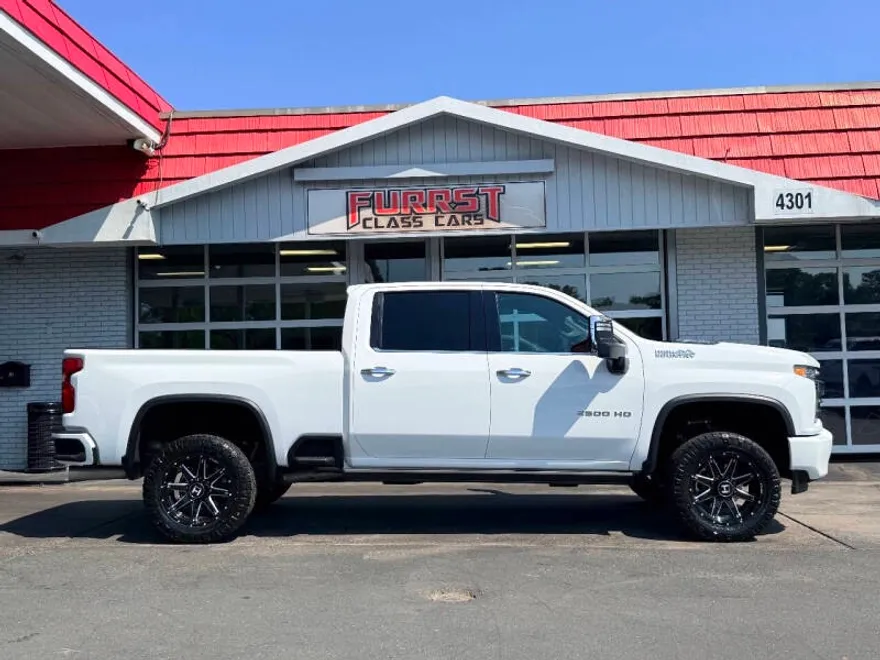 2022 Chevrolet Silverado 2500HD High Country photo 1