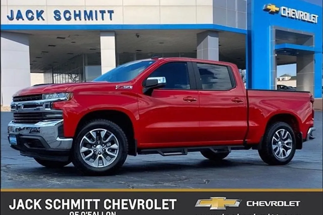 2020 Chevrolet Silverado LT photo 1