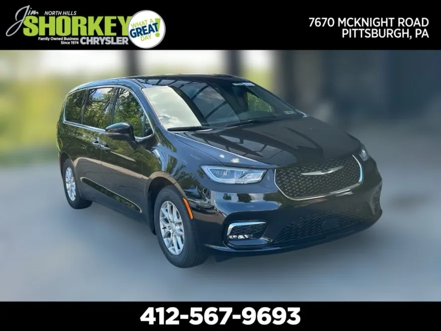 2026 Chrysler Pacifica photo 1