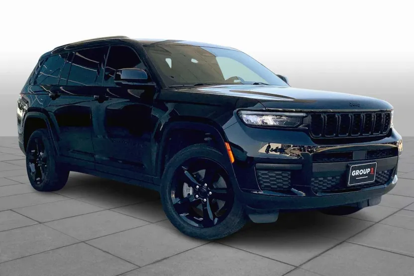 2024 Jeep Grand Cherokee Altitude photo 1