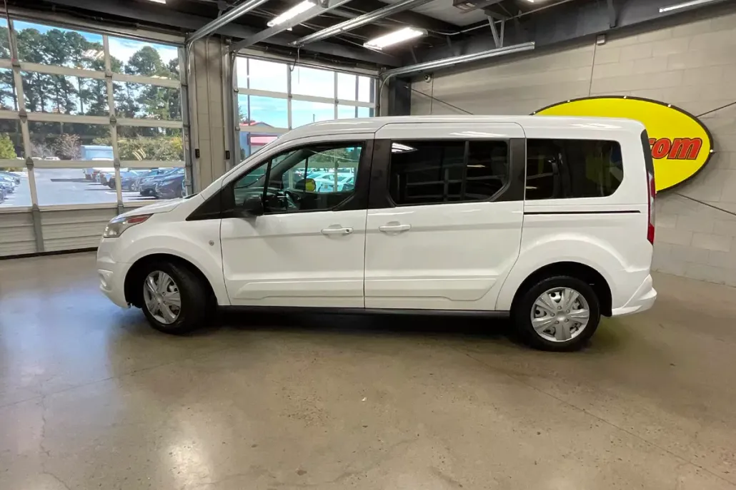 2014 Ford Transit XLT photo 1