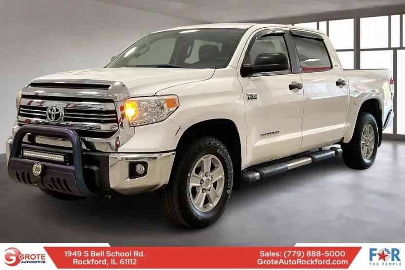 2017 Toyota Tundra SR5 photo 1